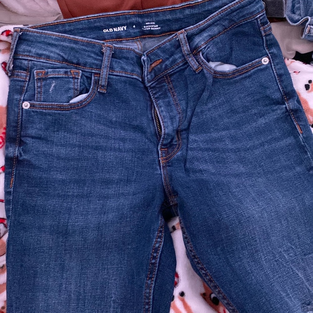 dark blue jeans